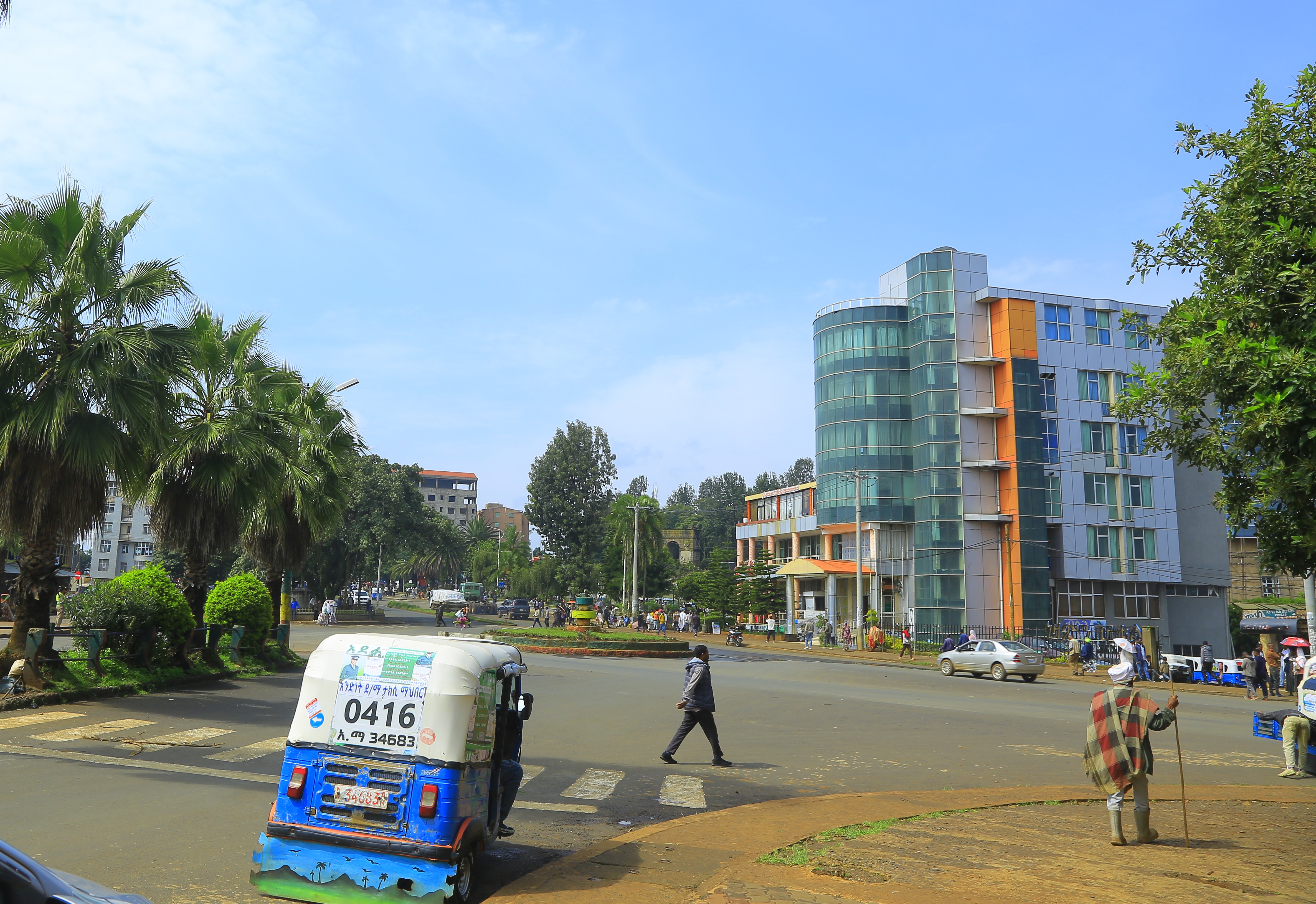 Nisir cars and bajaj in Debre Markos